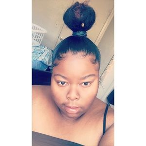 Meet your Posher, Paula